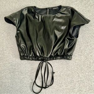 Etiquette Black Faux Leather Crop Top Short Sleeve Drawstring Keyhole Back Small